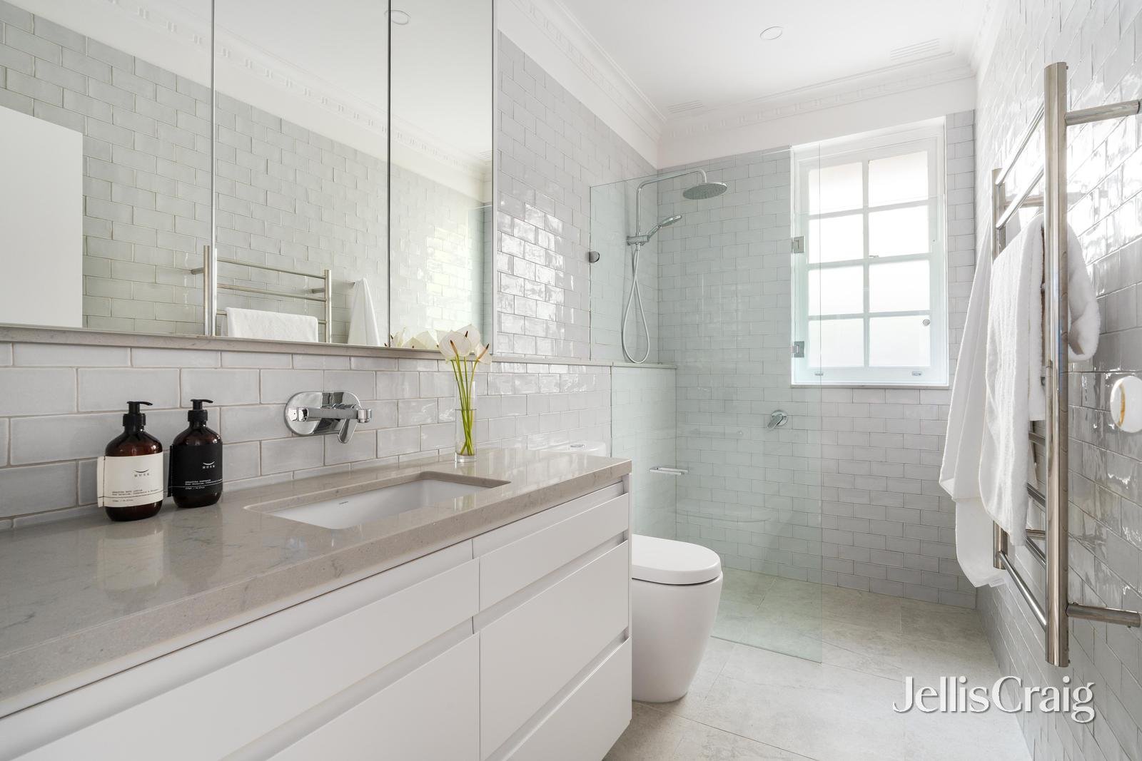 1/1a Kooyongkoot Road, Hawthorn image 10