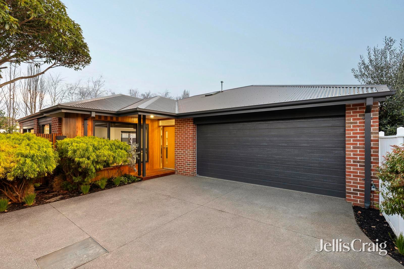 11A Lomond Terrace, East&nbsp;Geelong image 1