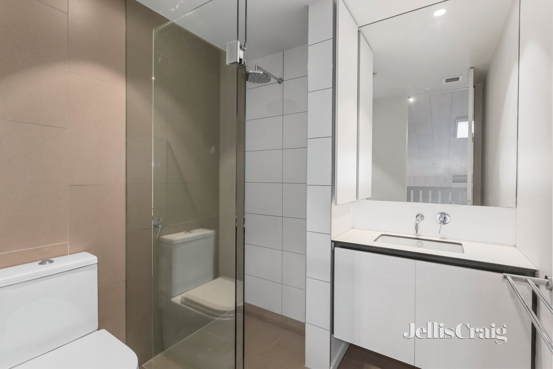 1/1a Lyndhurst St, Richmond image 8