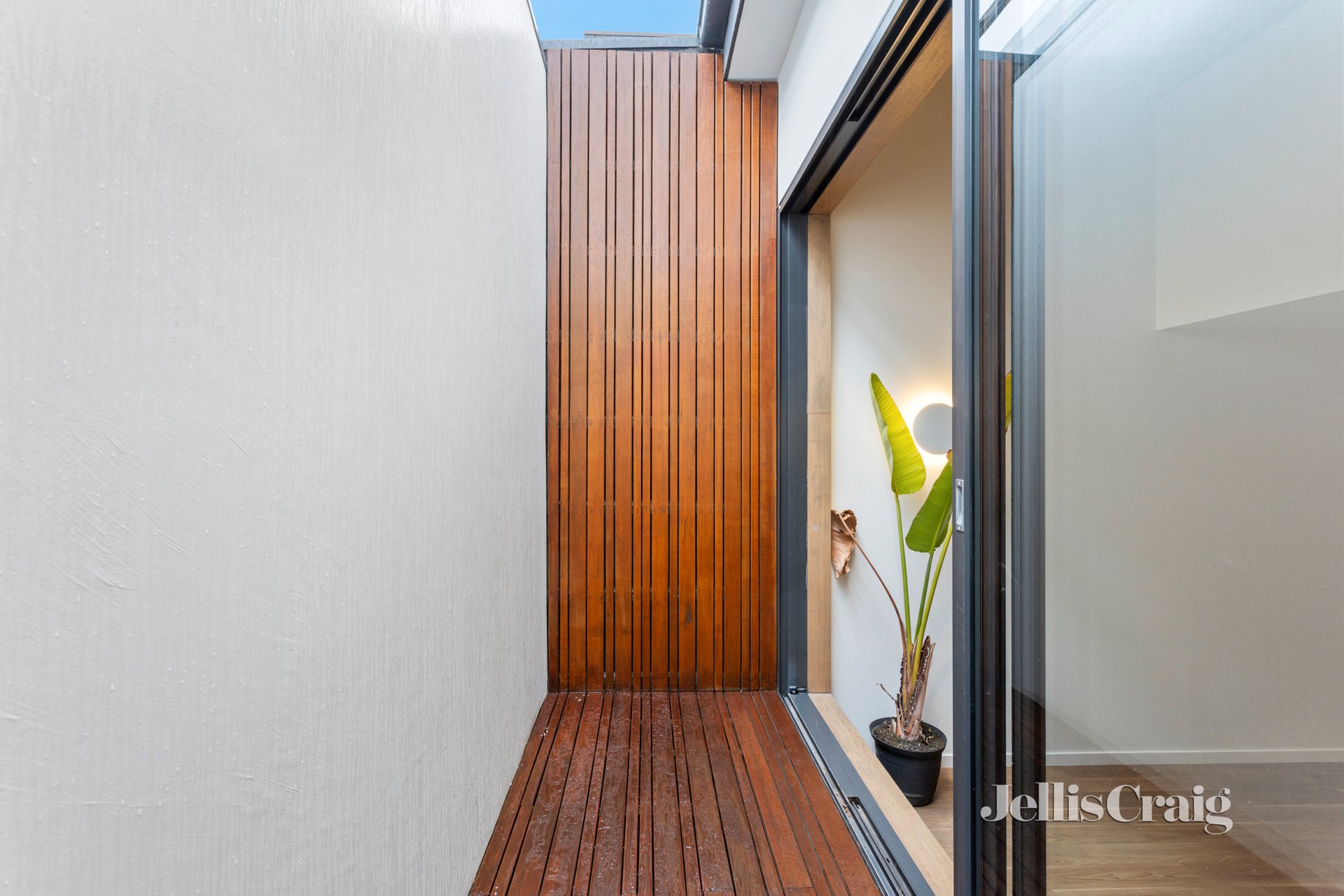 1/1a Lyndhurst St, Richmond image 9