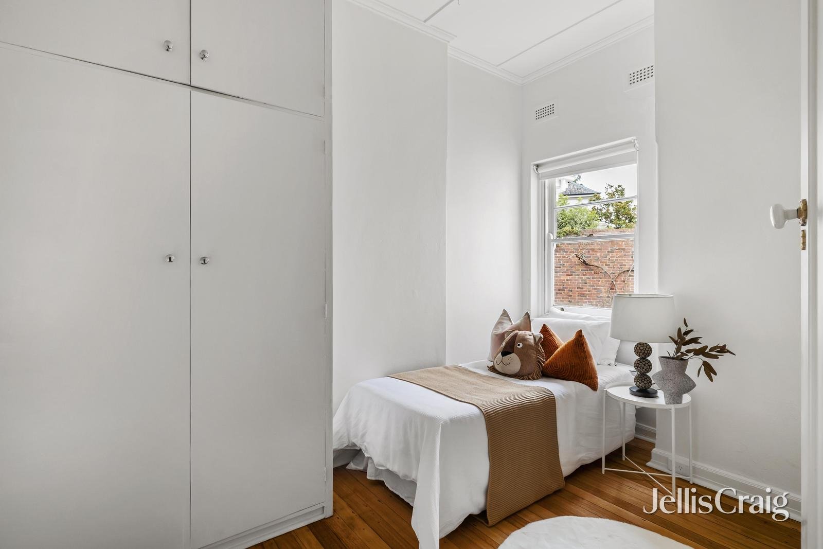 11A Murdoch Street, Camberwell image 6