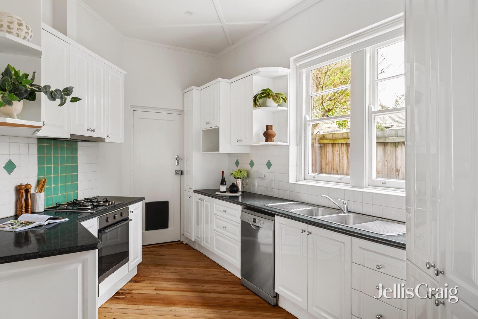 11A Murdoch Street, Camberwell image 7