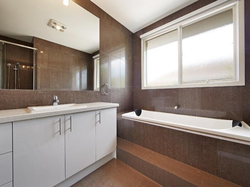 11a Scheele Street, Surrey Hills image 7
