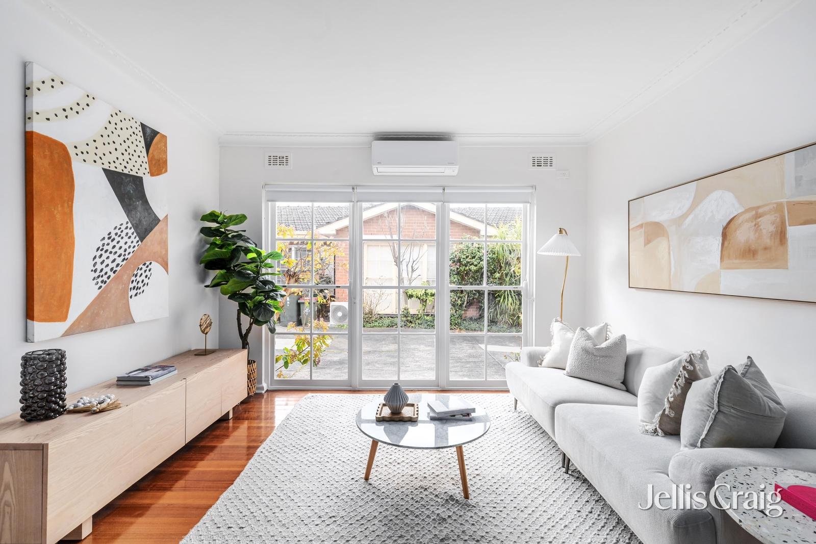 1/1A Simpsons Road, Box Hill image 2
