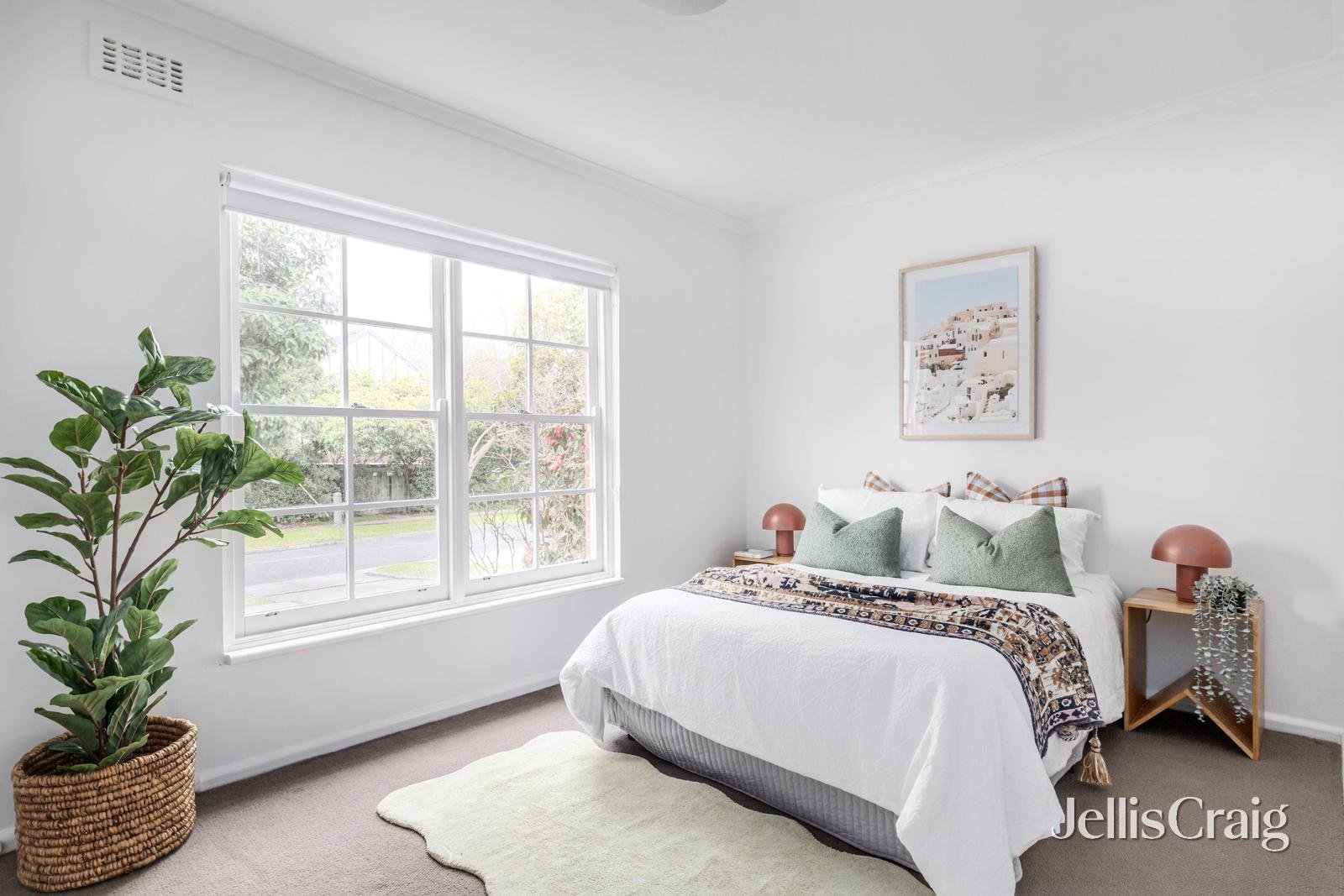 1/1A Simpsons Road, Box Hill image 5