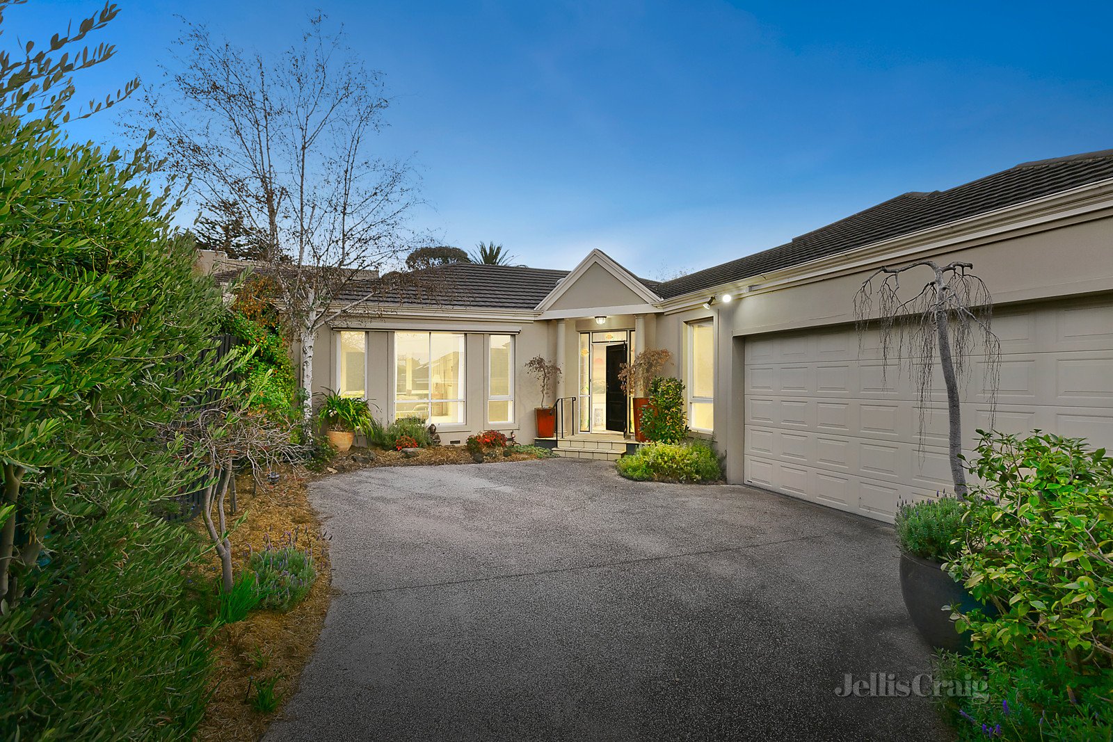 11A Spring Road, Malvern image 1
