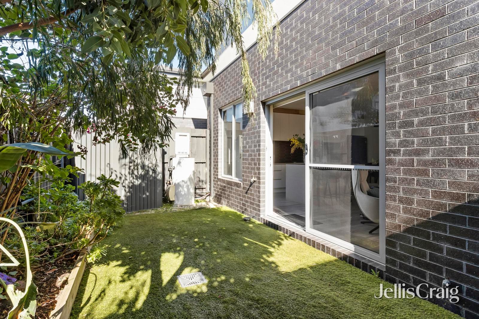 1/1A Sylvester Grove, Preston image 10