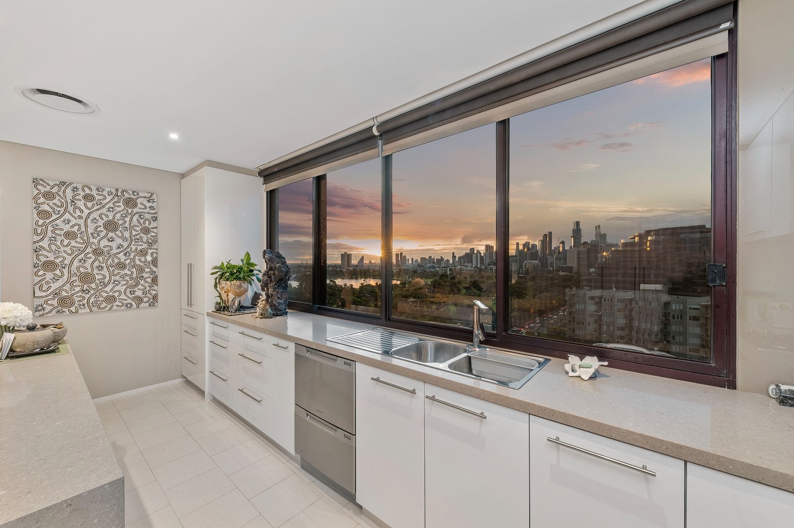 11A/29 Queens Road, Melbourne image 6