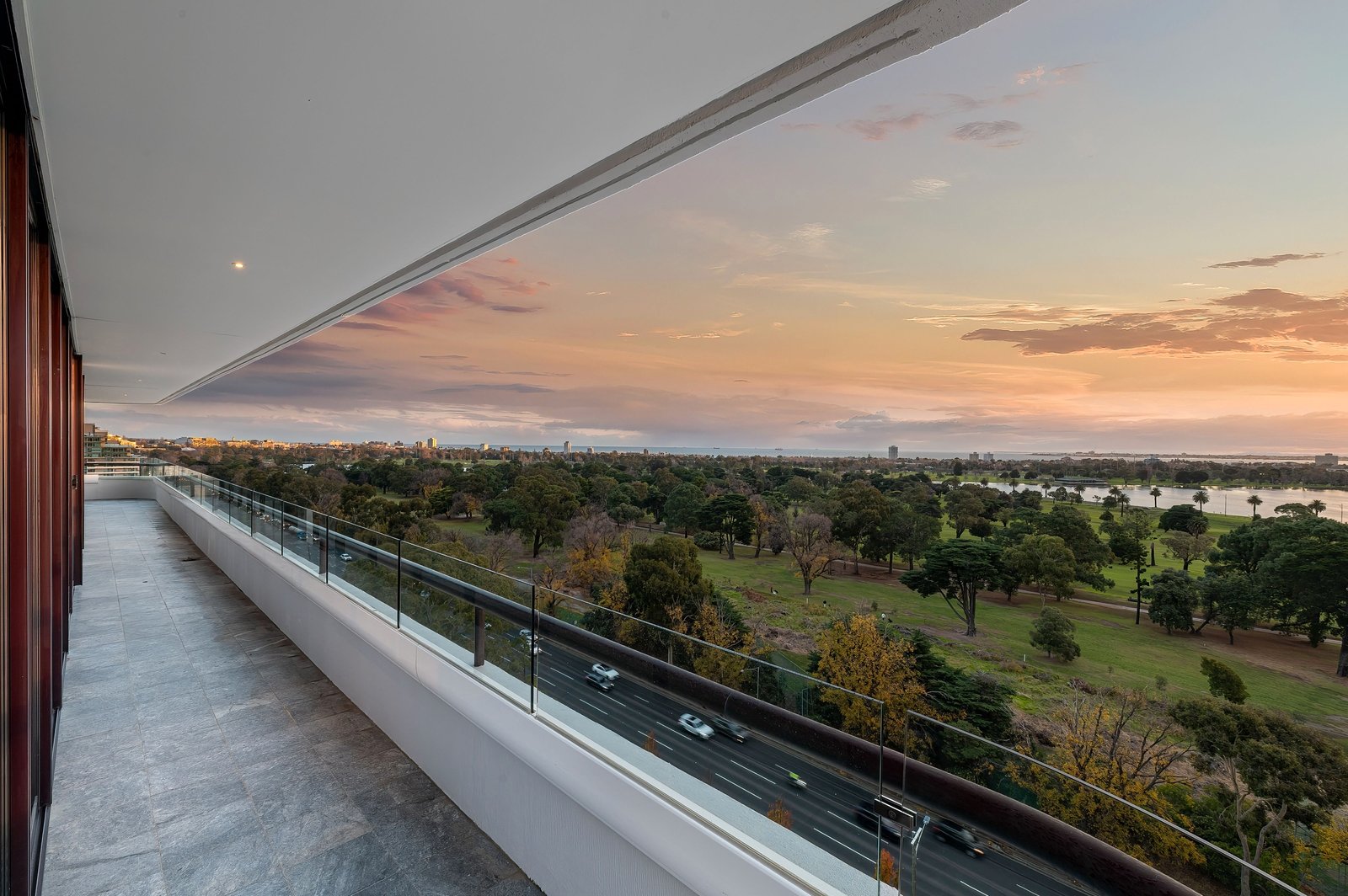 11A/29 Queens Road, Melbourne image 7