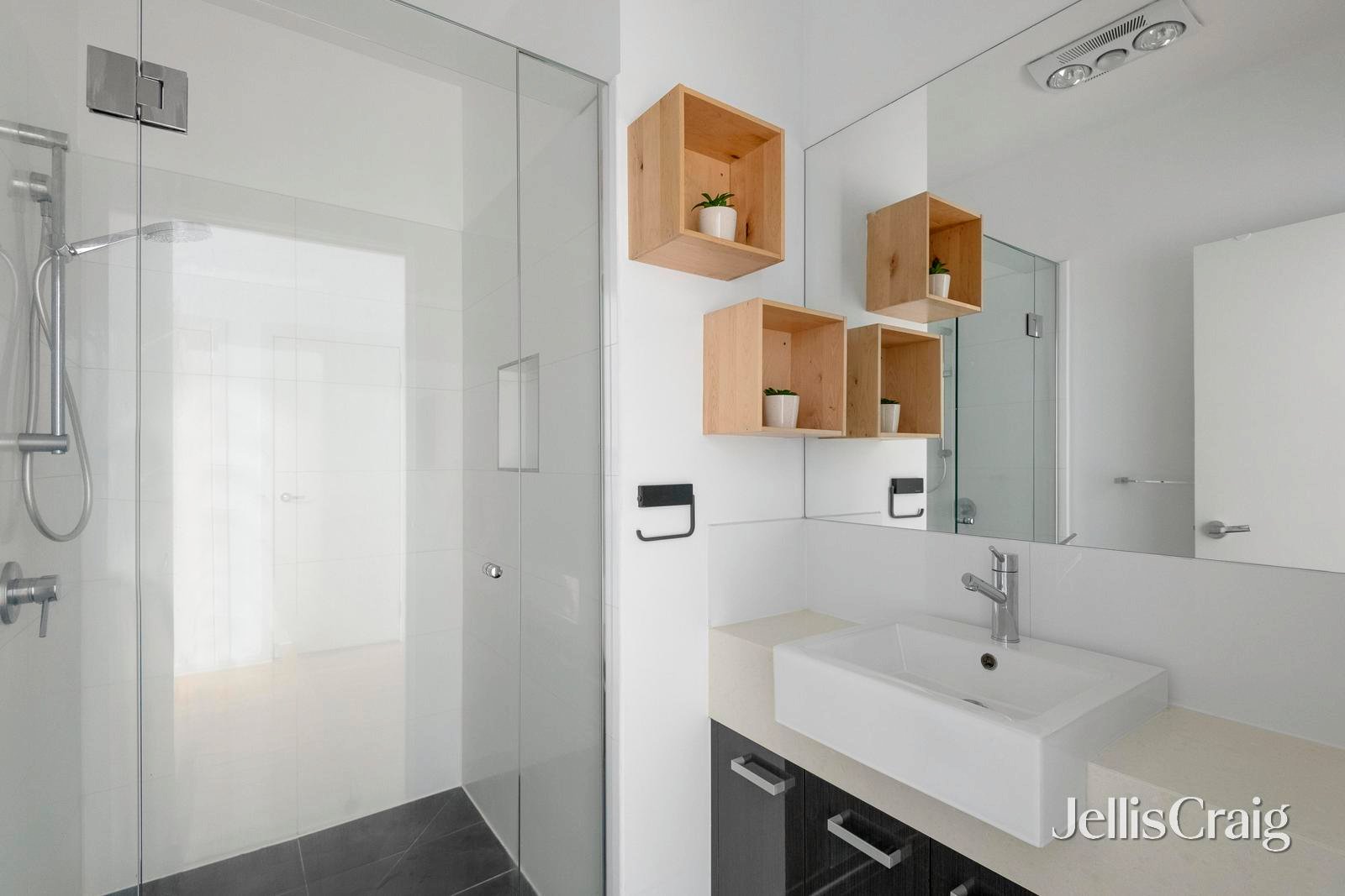 11b Archbold Street, Thornbury image 9