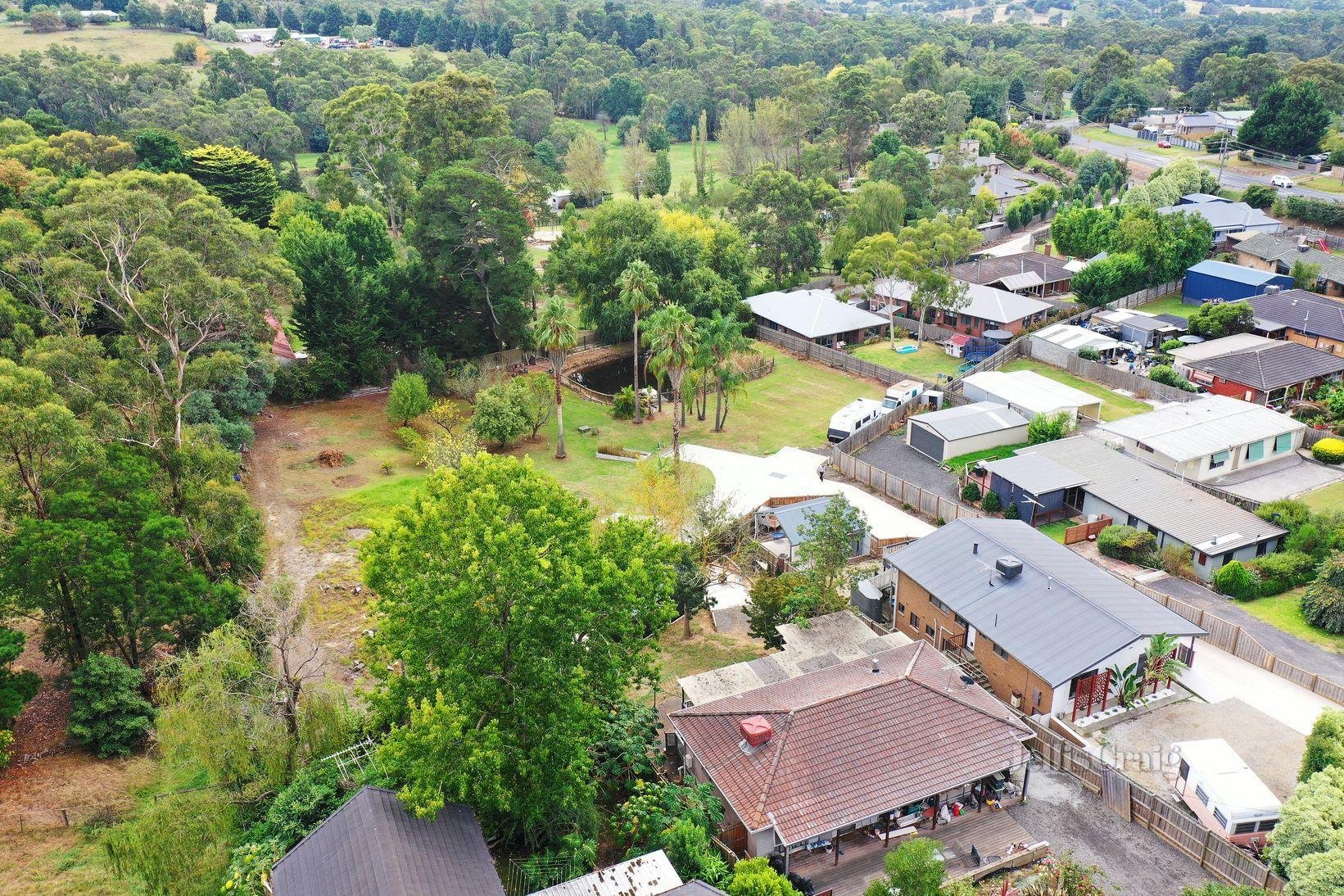 11B Bailey Grove, Wandin North image 1