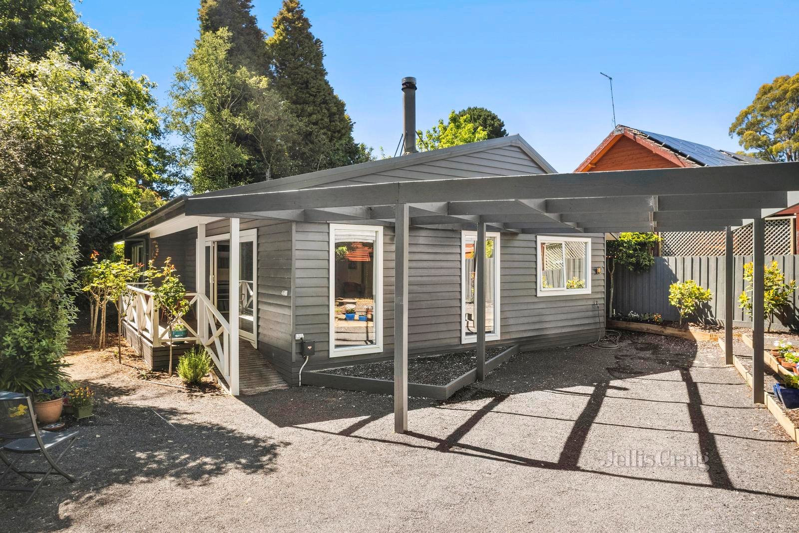 11B Falls Road, Trentham image 3
