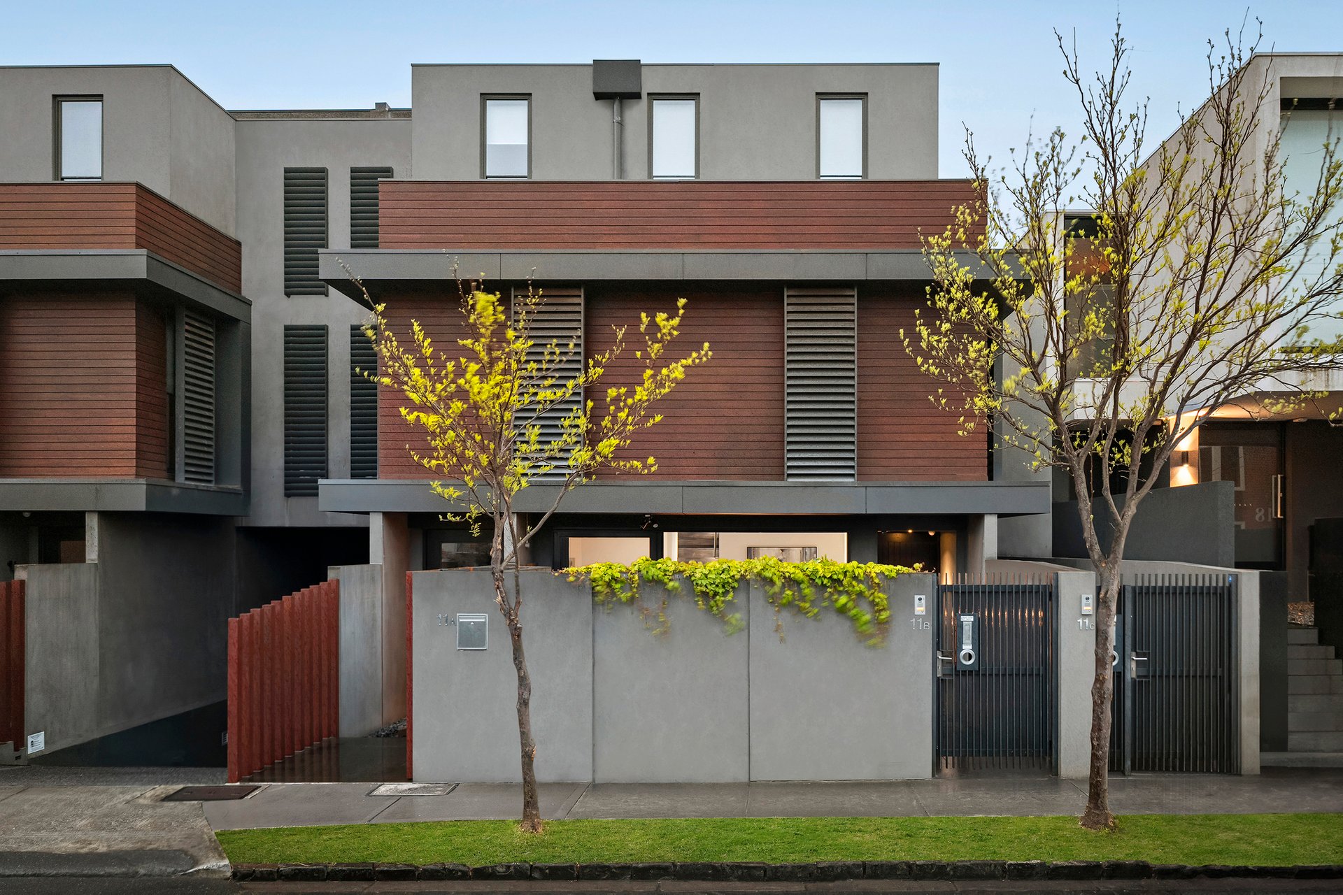 11b Moffat Street