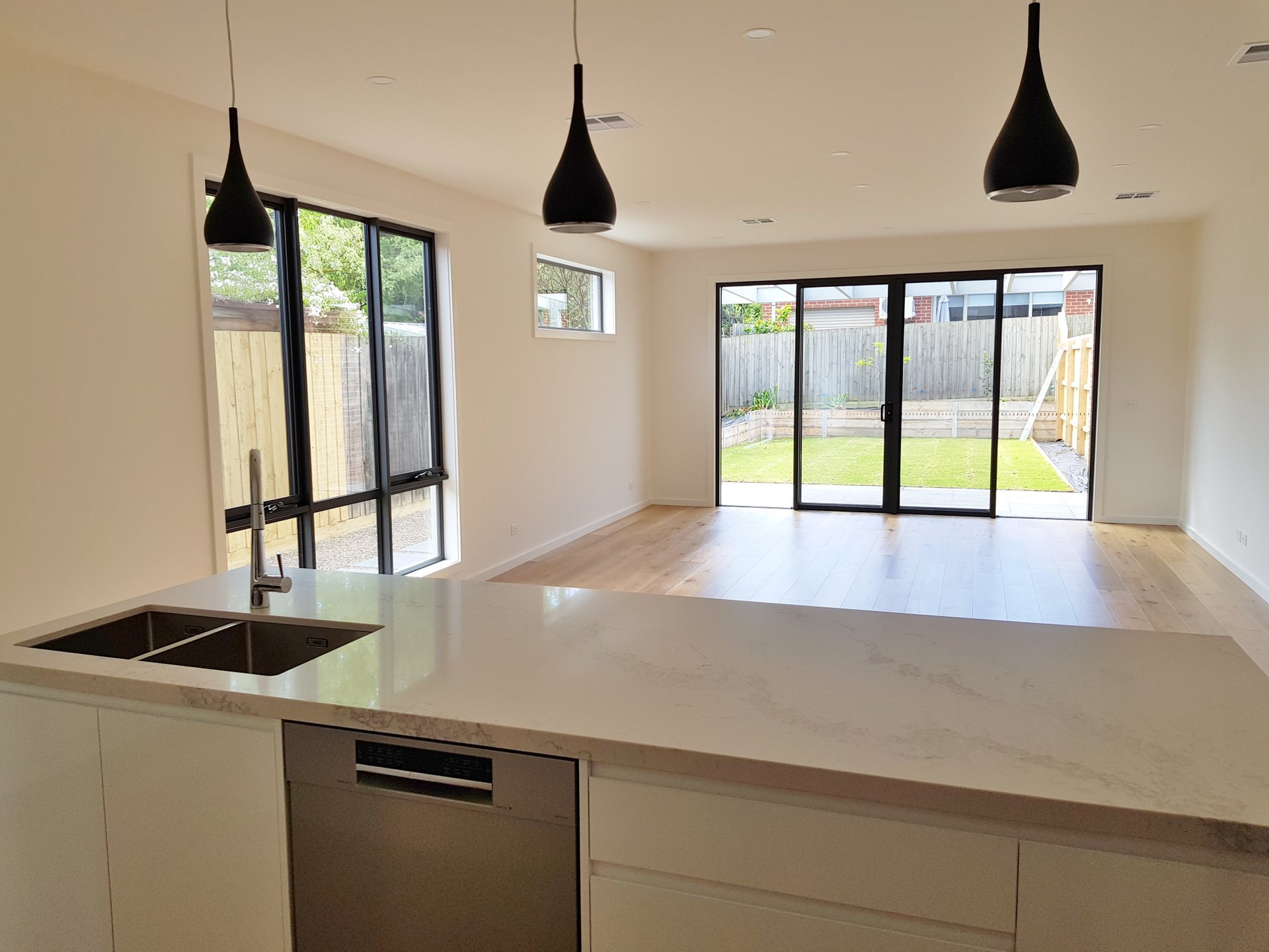 11B Mortimore Street, Bentleigh image 5