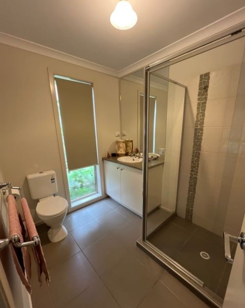 11C Bonnie View Road, Croydon North image 4