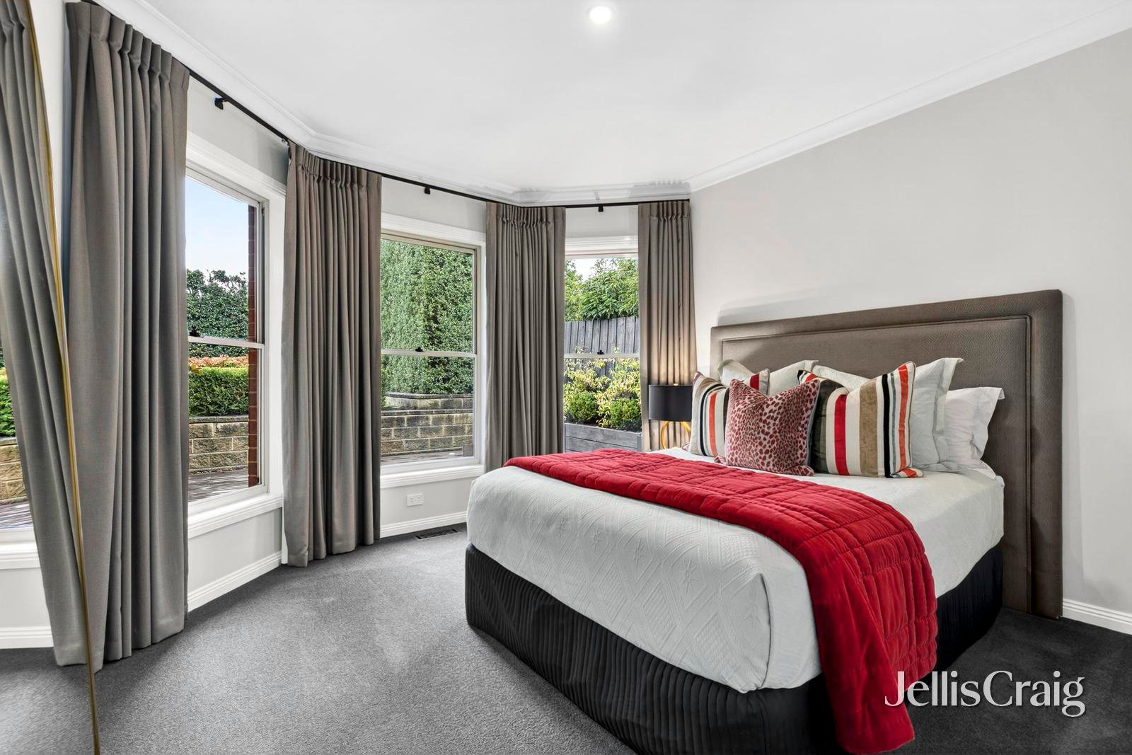 12-13 Shire Court, Highton image 8