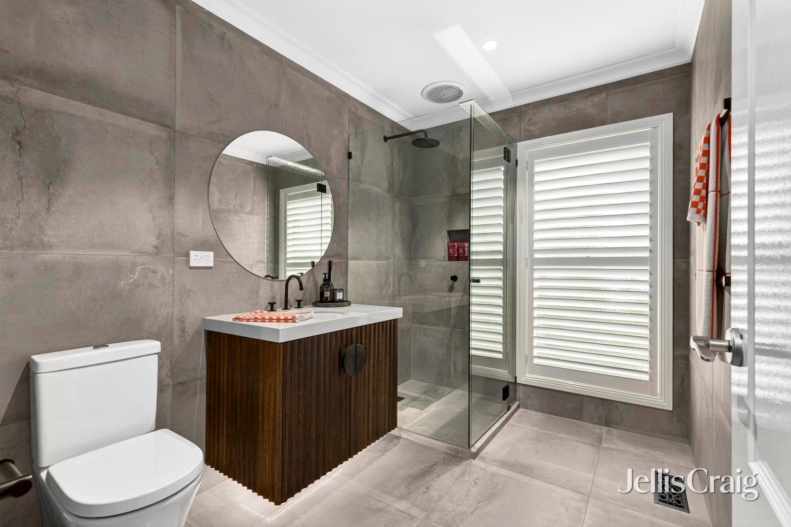 12-13 Shire Court, Highton image 13