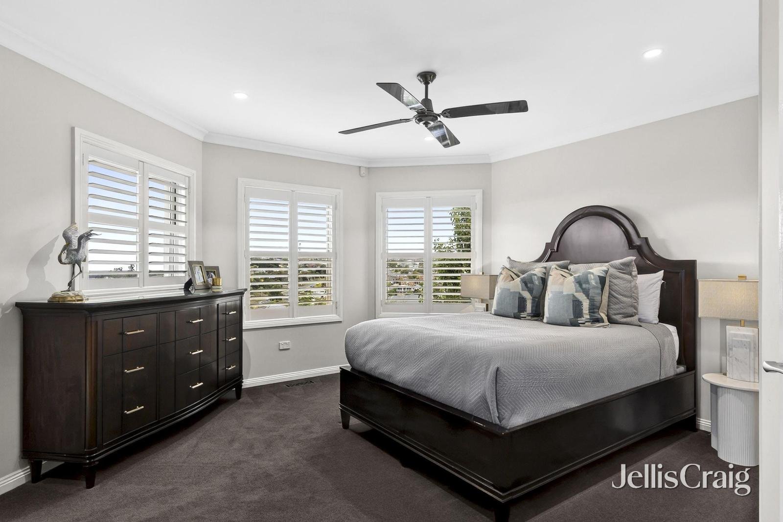 12-13 Shire Court, Highton image 16