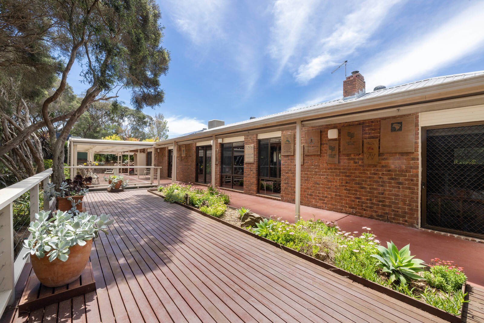 Property Gallery Thumbnail 9