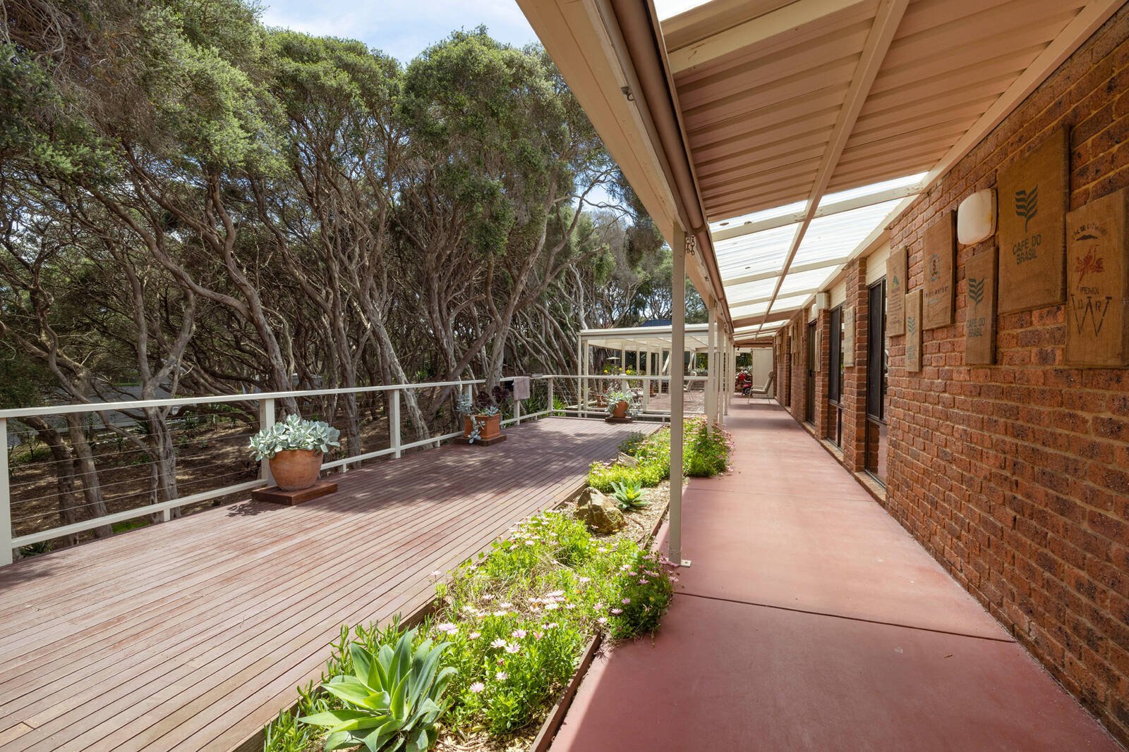 Property Gallery Thumbnail 17