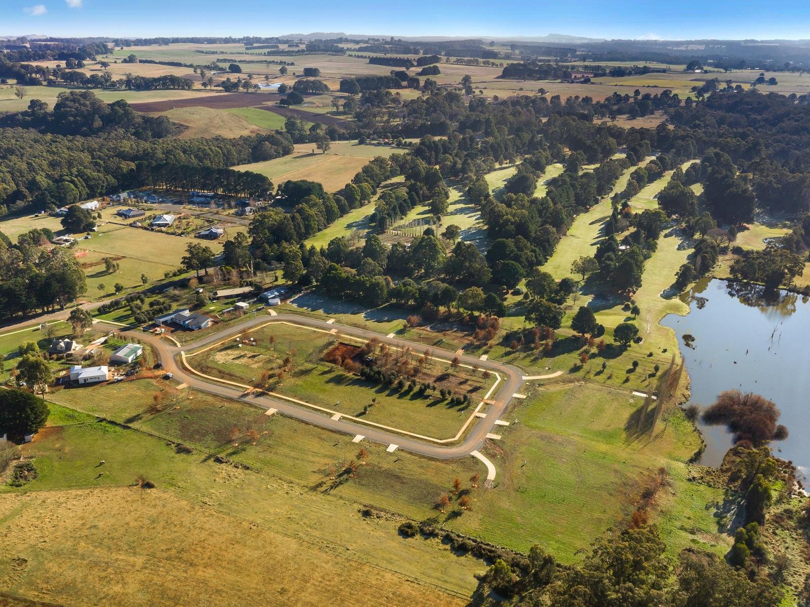 12-16 Falls Road, Trentham
- Print Image 1