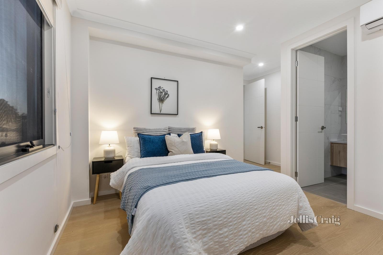 1/2-4 Doynton Parade, Mount Waverley image 10