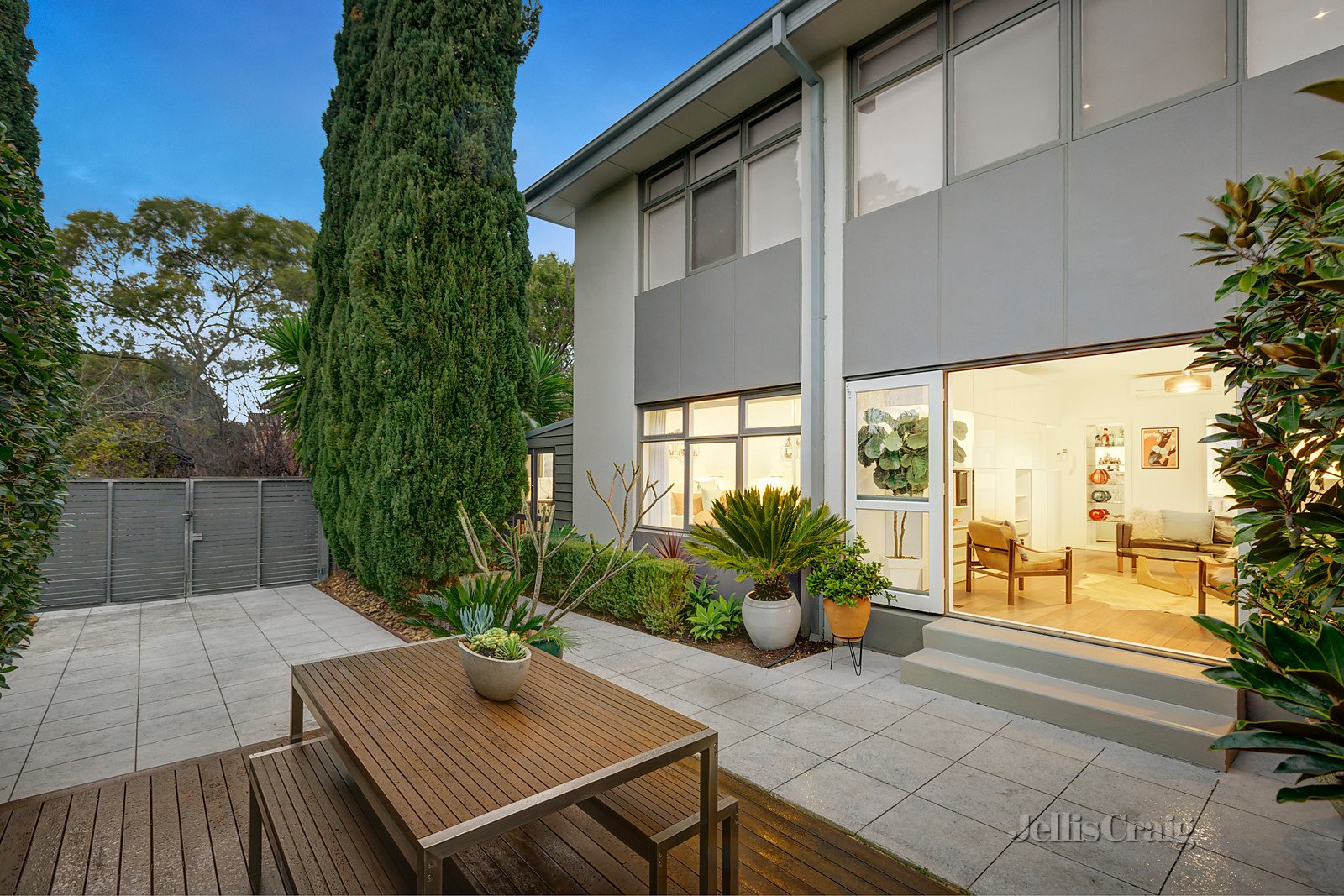1/2-4 Mcarthur Street, Bentleigh image 2