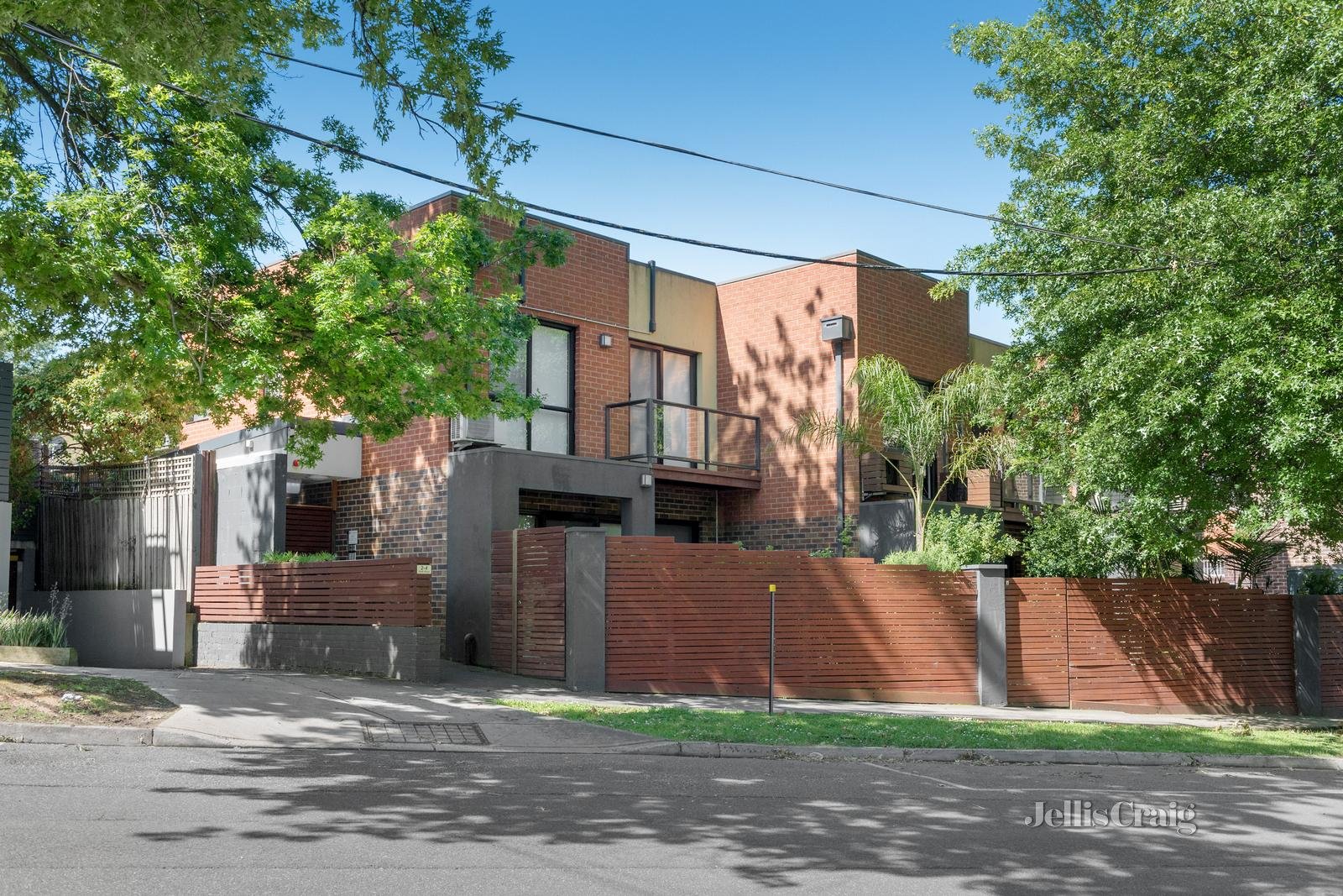 1/2-4 Park Road, Surrey Hills image 1