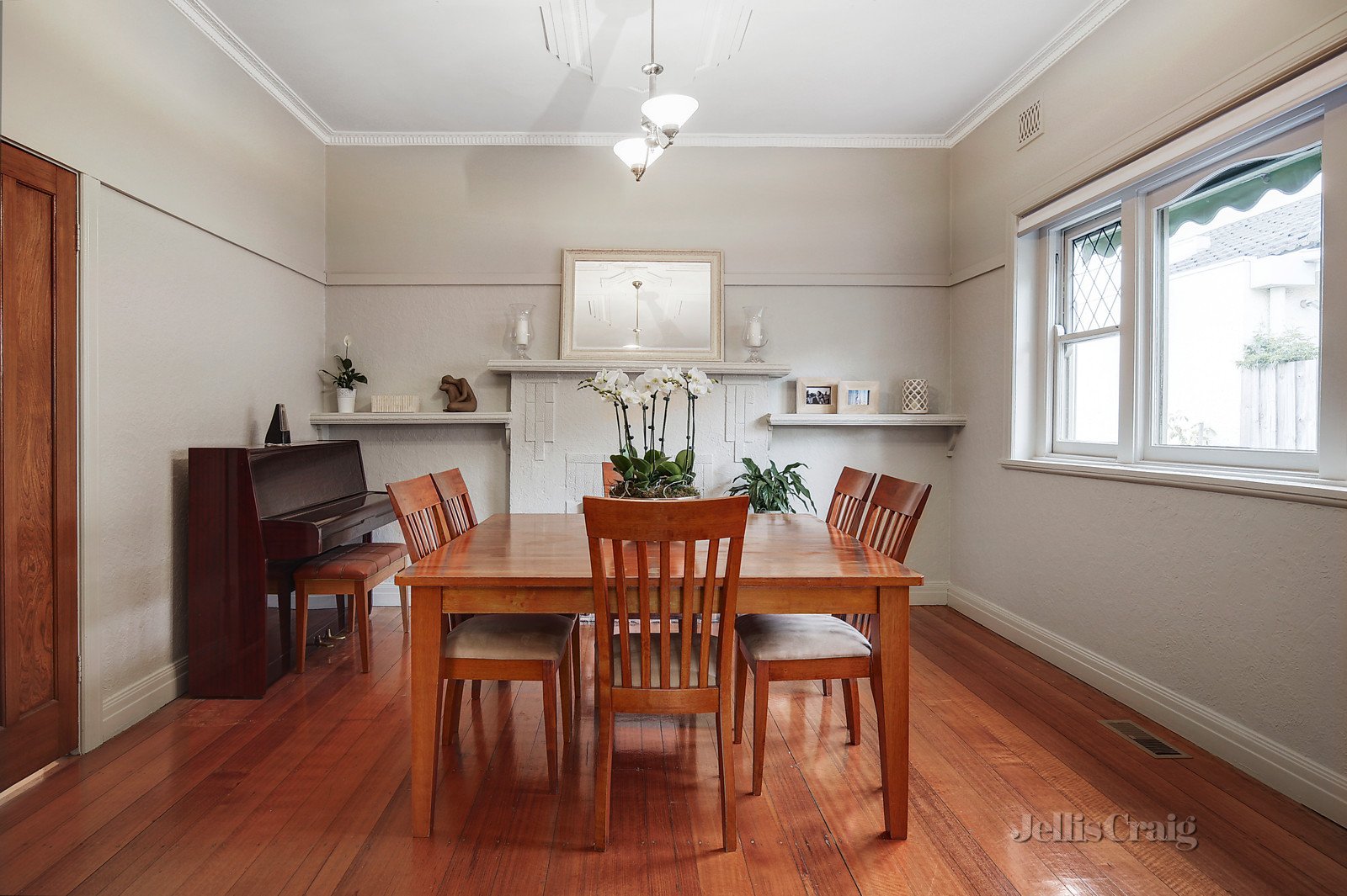 12 Albert Road, Carnegie image 4