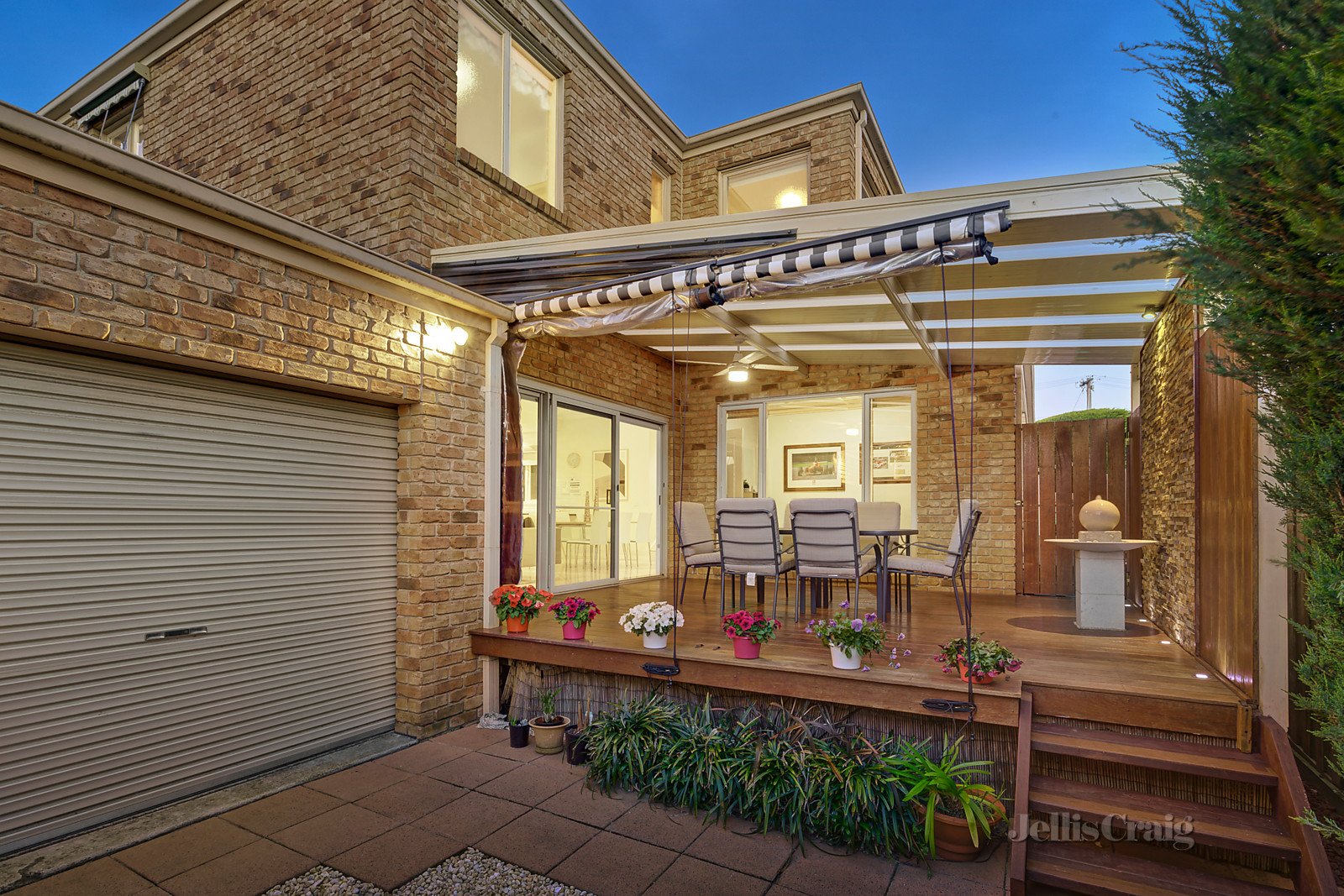 1/2 Altona Court, Doncaster East image 10