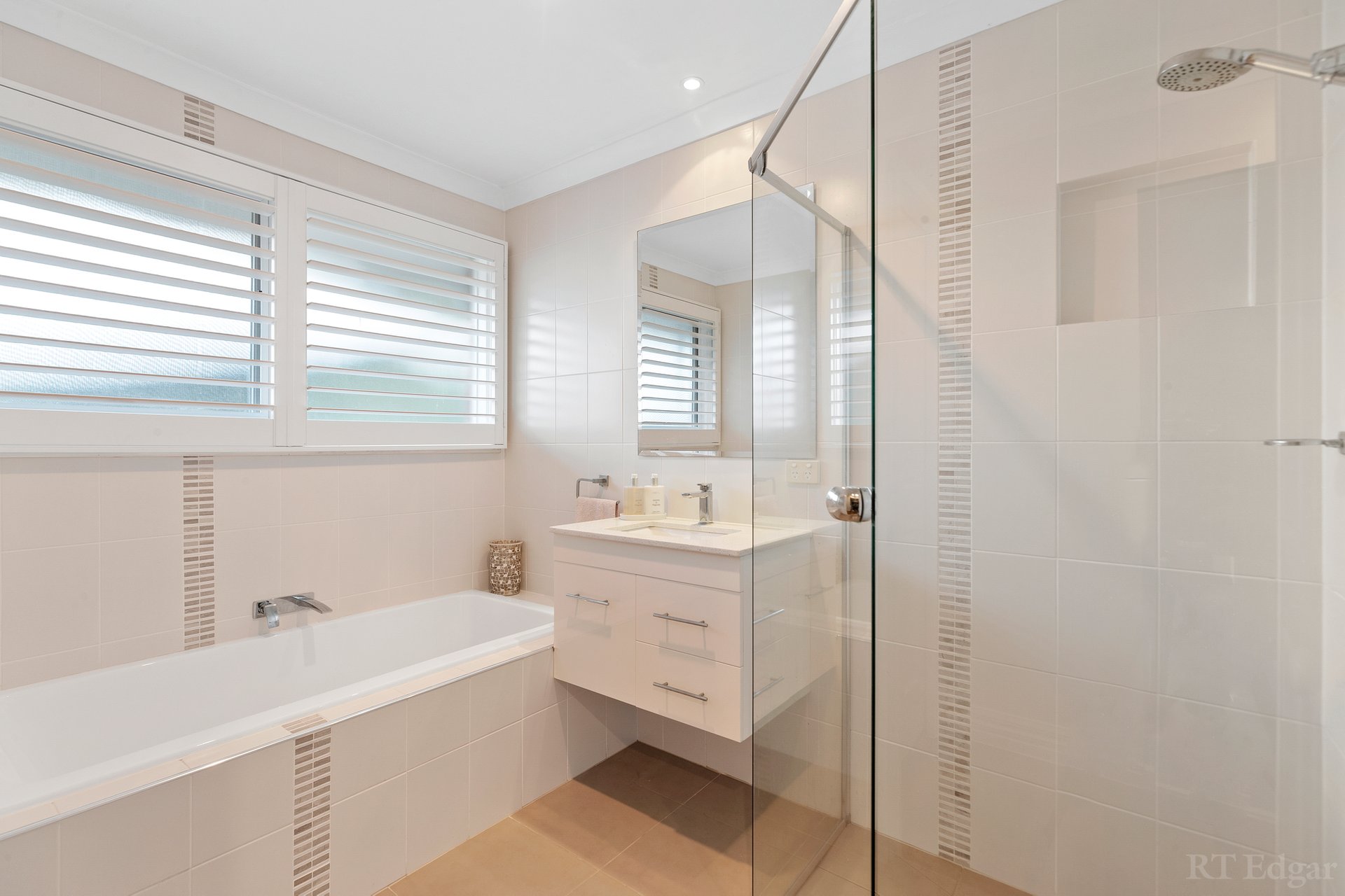 Property Gallery Thumbnail 6