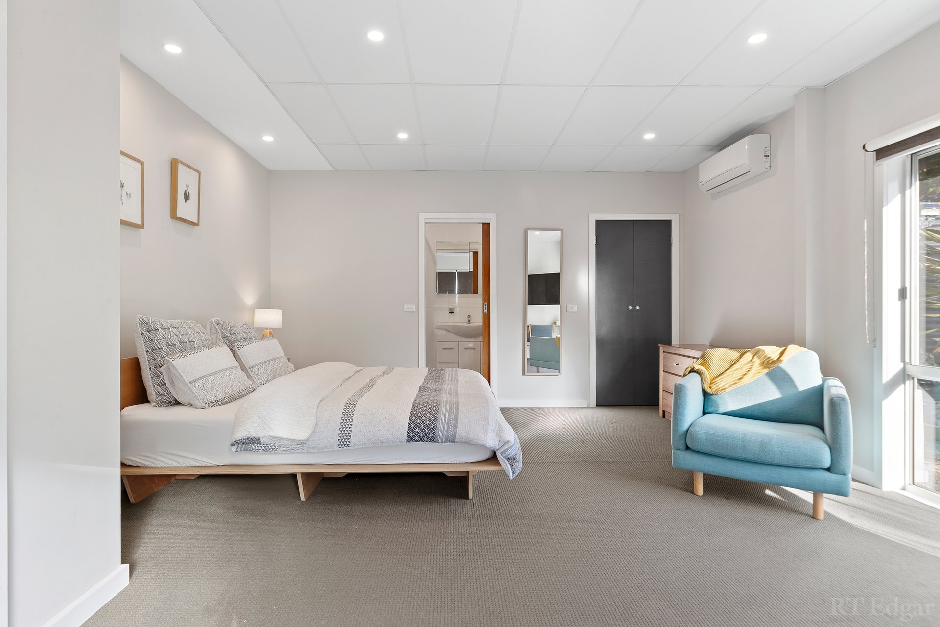 Property Gallery Thumbnail 10