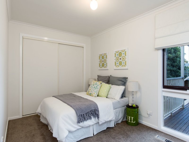 12 Ambon Rise, Croydon North image 11