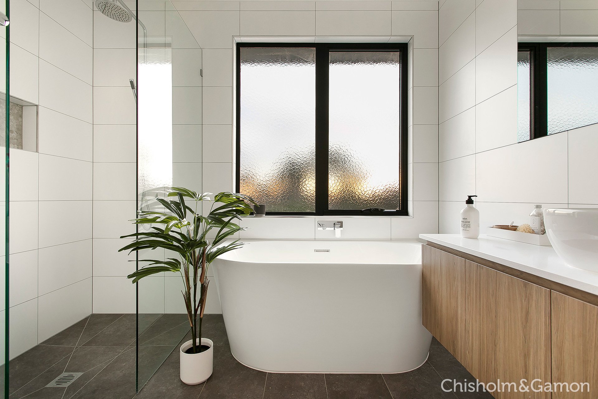 1/2 Amiriya Street, Bentleigh East image 8