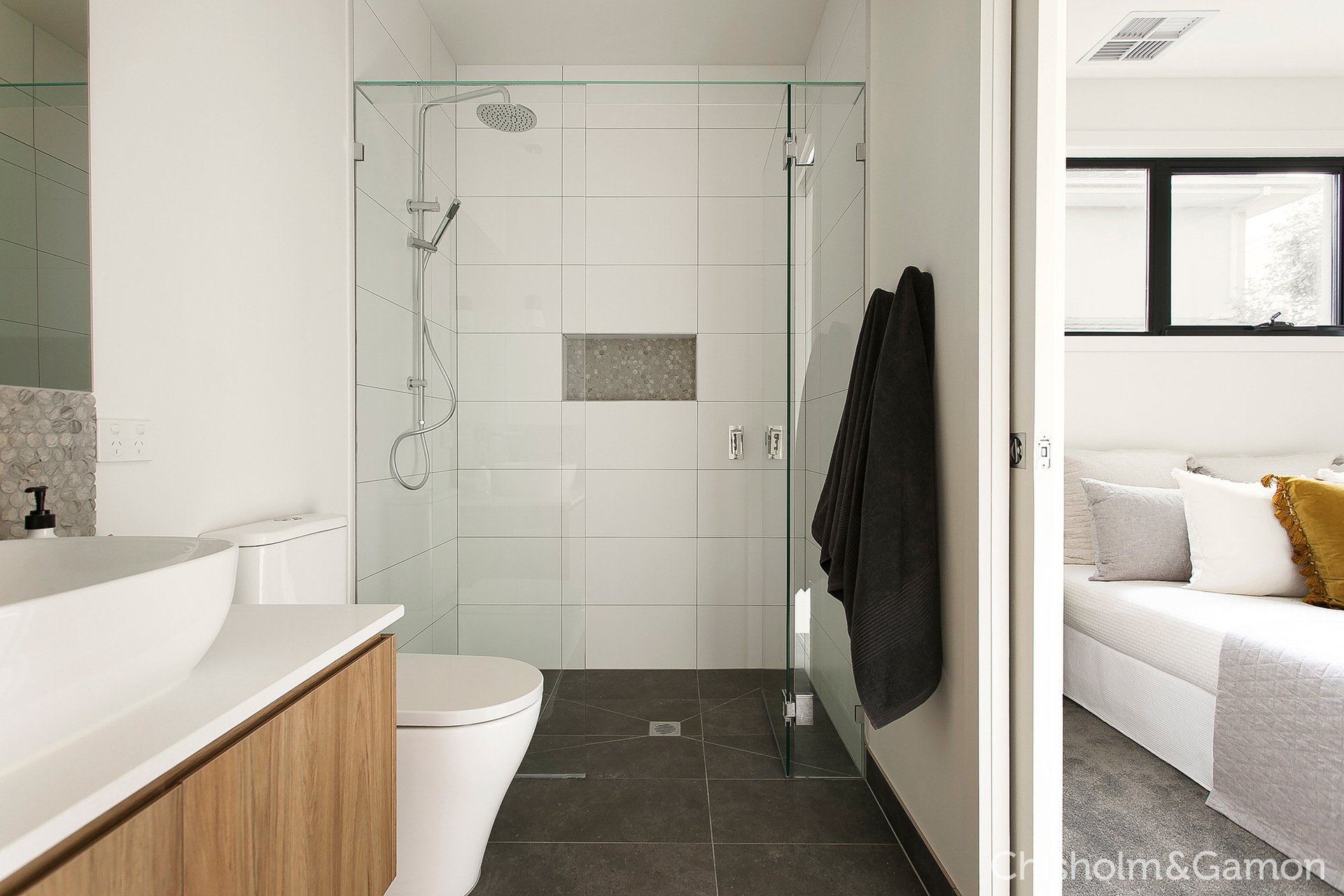 1/2 Amiriya Street, Bentleigh East image 12