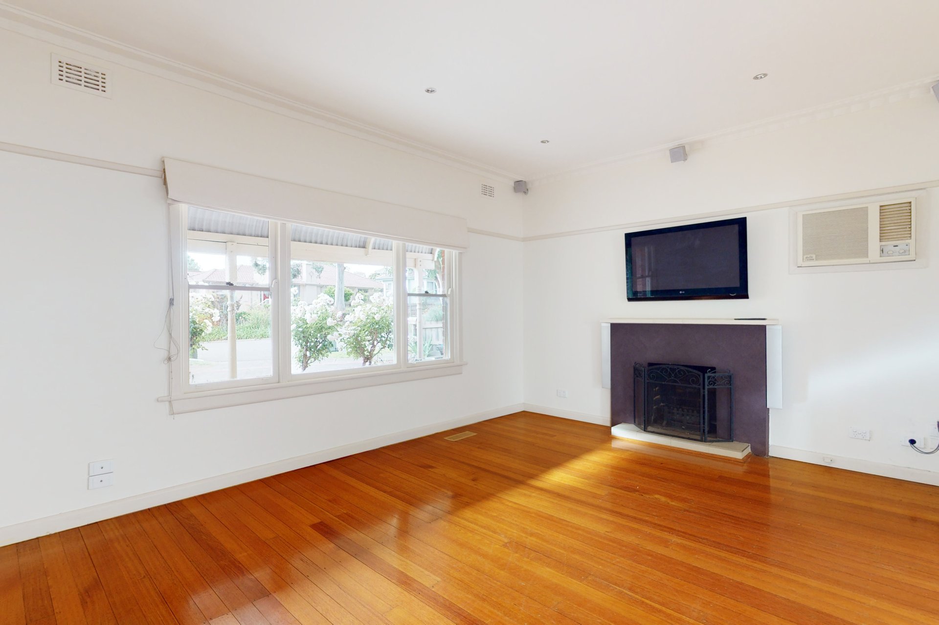 1/2 Anfield Court, Malvern East image 2