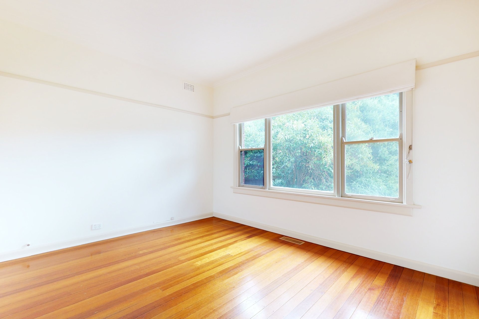 1/2 Anfield Court, Malvern East image 5