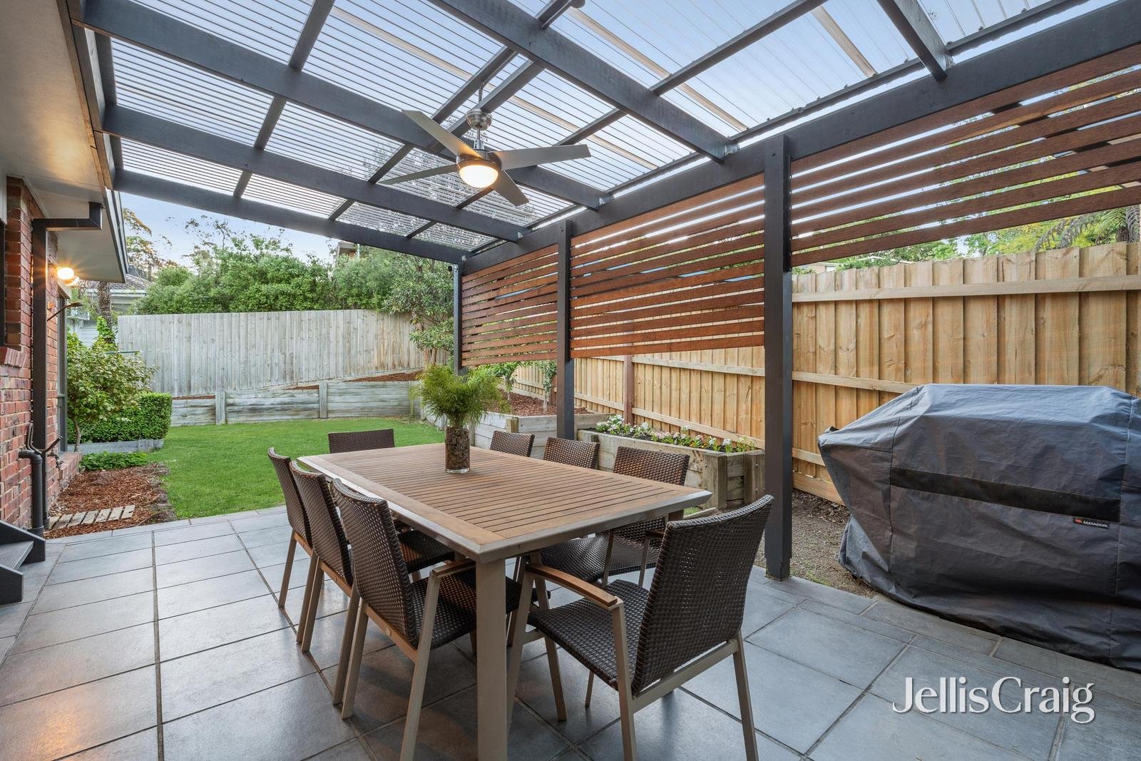 12 Arcady Grove, Vermont image 11