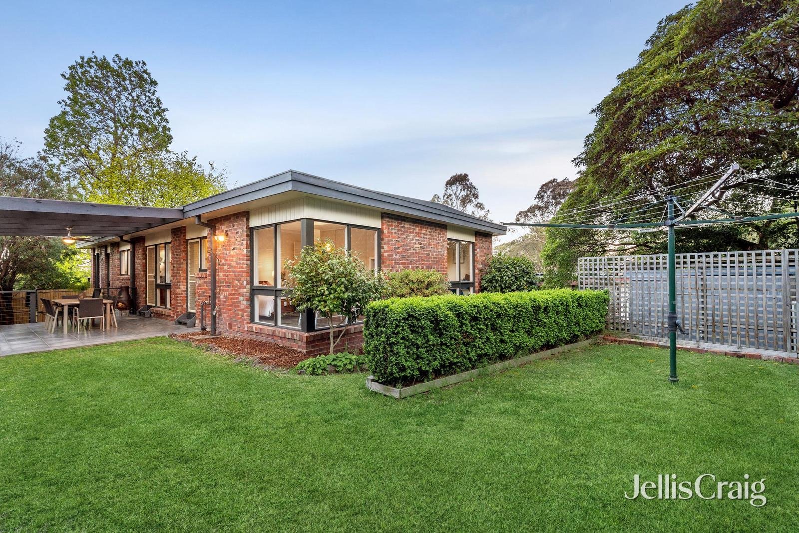 12 Arcady Grove, Vermont image 13