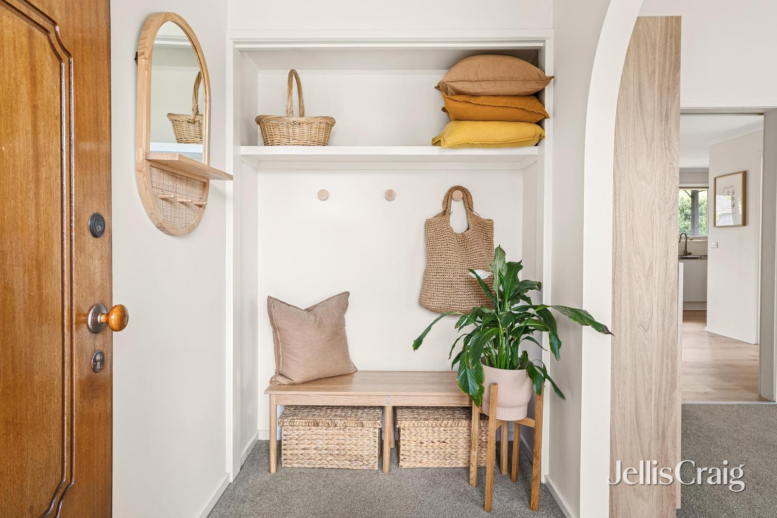 12 Arnold Drive, Chelsea image 3