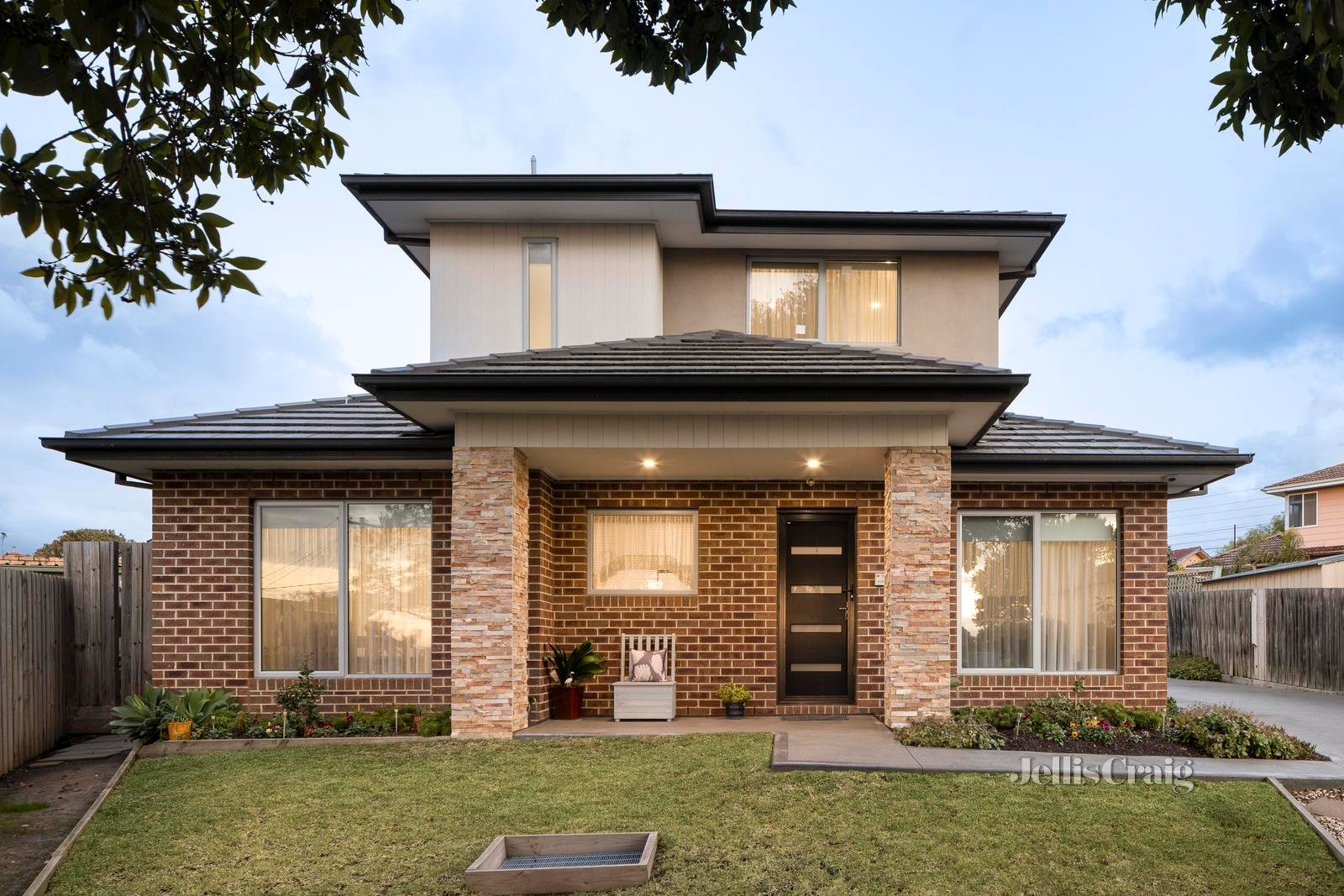 1/2 Aruma Court, Bundoora image 1