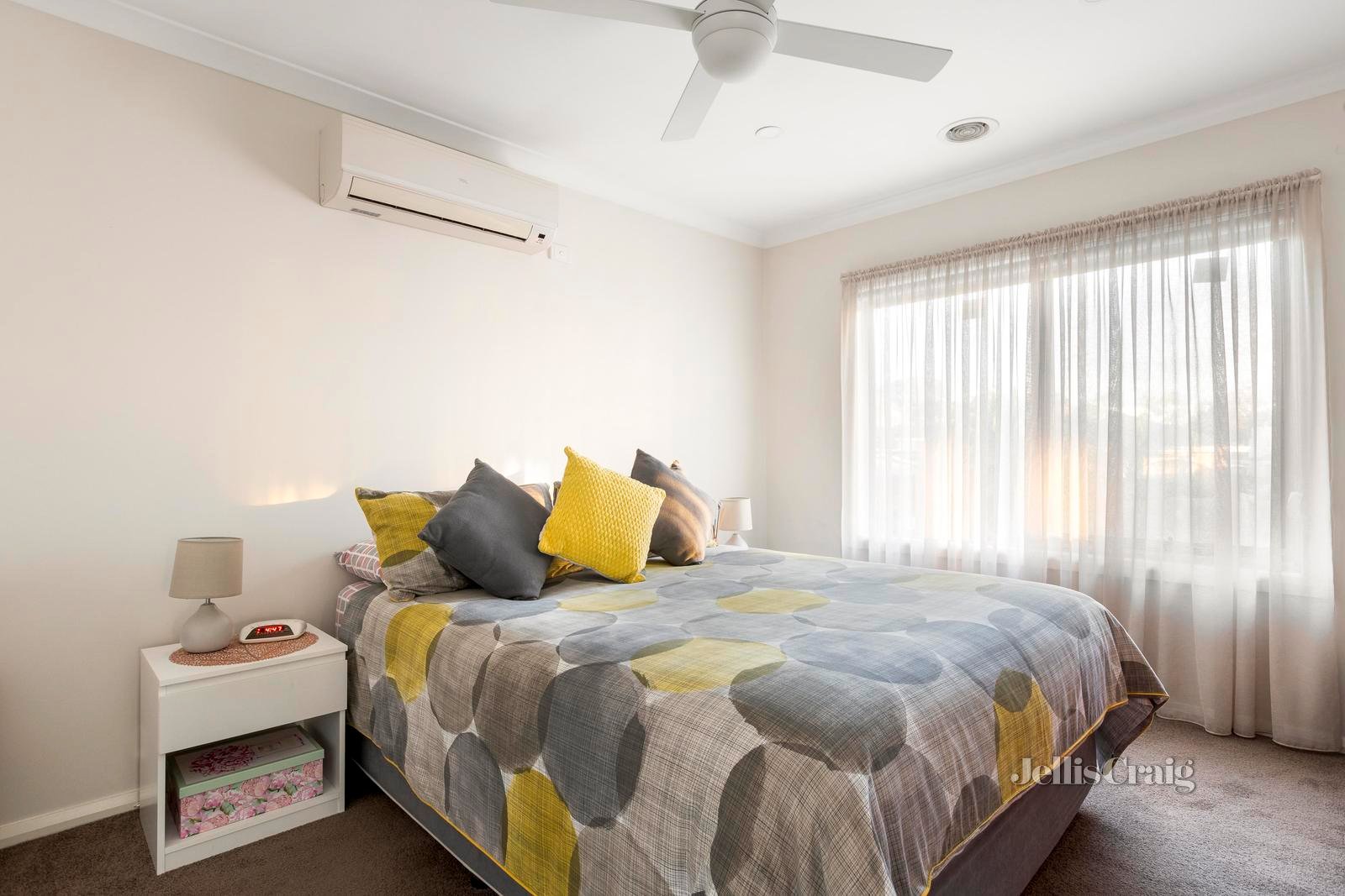 1/2 Aruma Court, Bundoora image 7