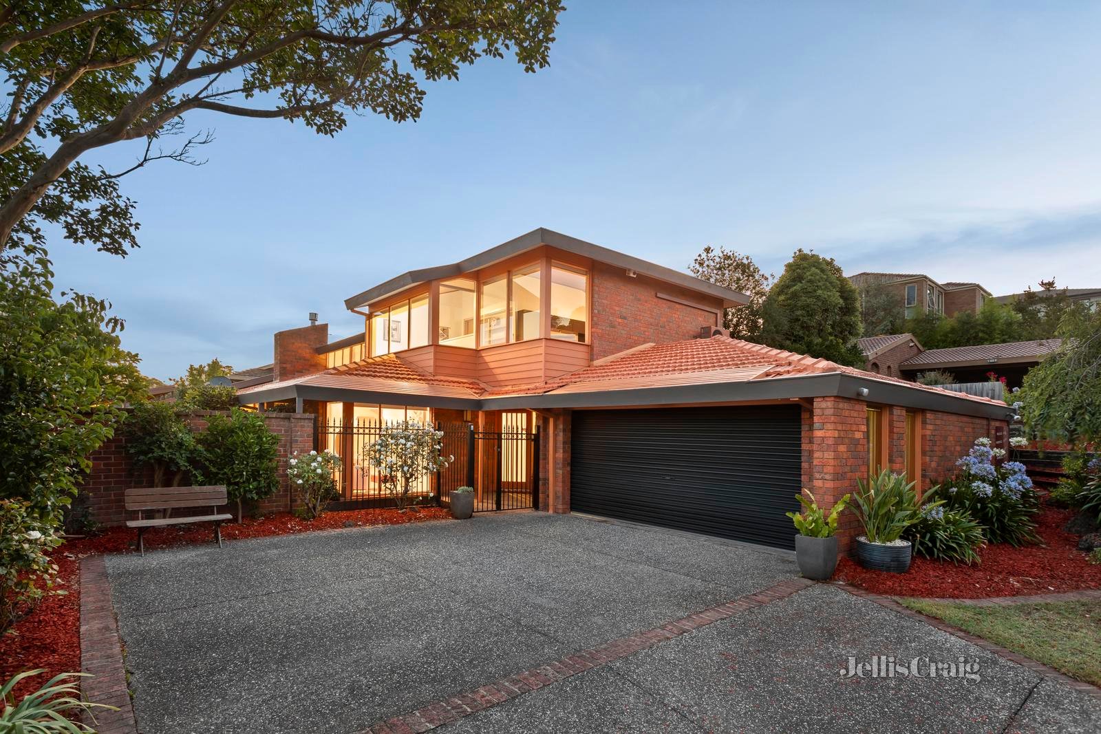 12 Aumann Drive, Templestowe image 1