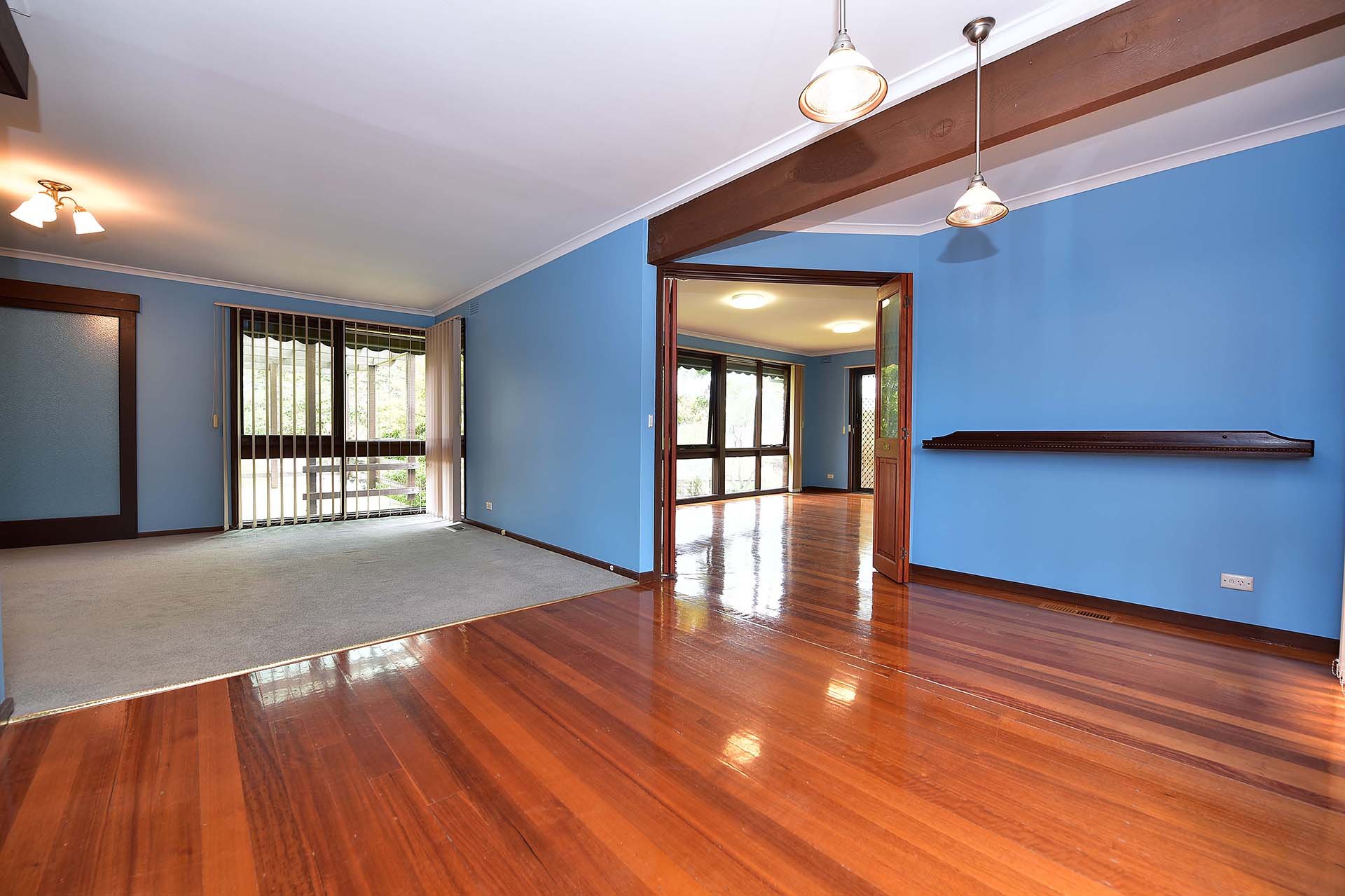 12 Aurisch Avenue, Glen&nbsp;Waverley image 2