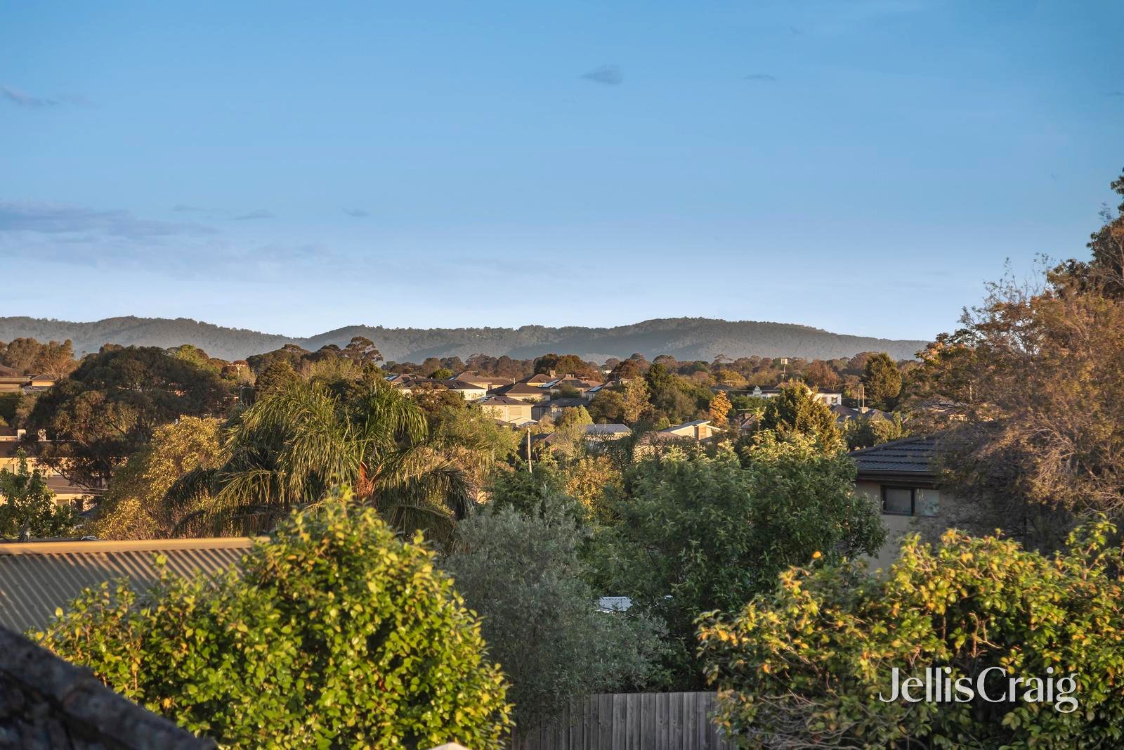 12 Avocet Street, Doncaster East image 23