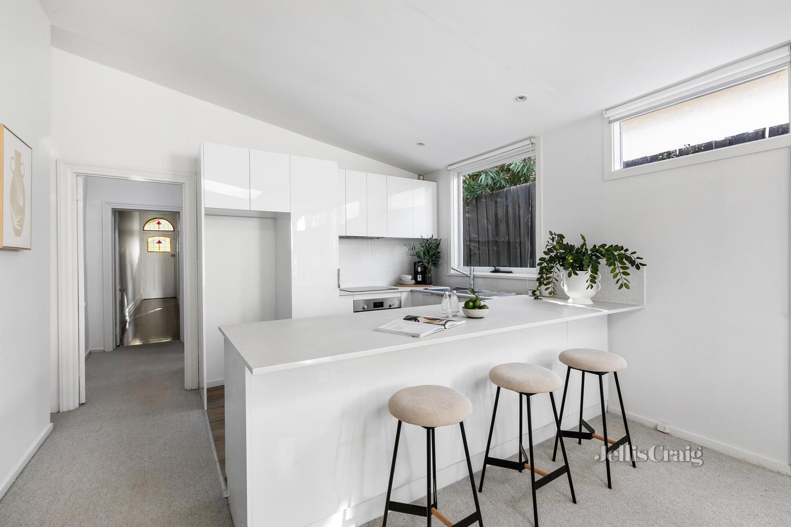 12 Baldwin Street, Armadale image 2