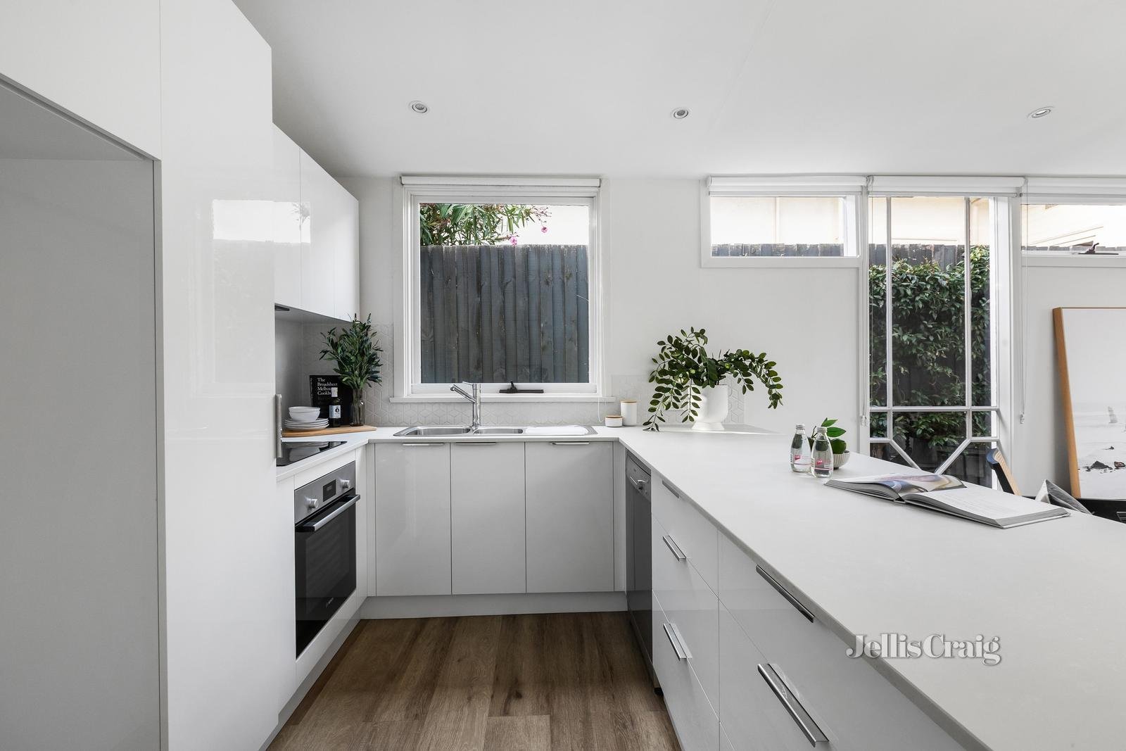 12 Baldwin Street, Armadale image 3