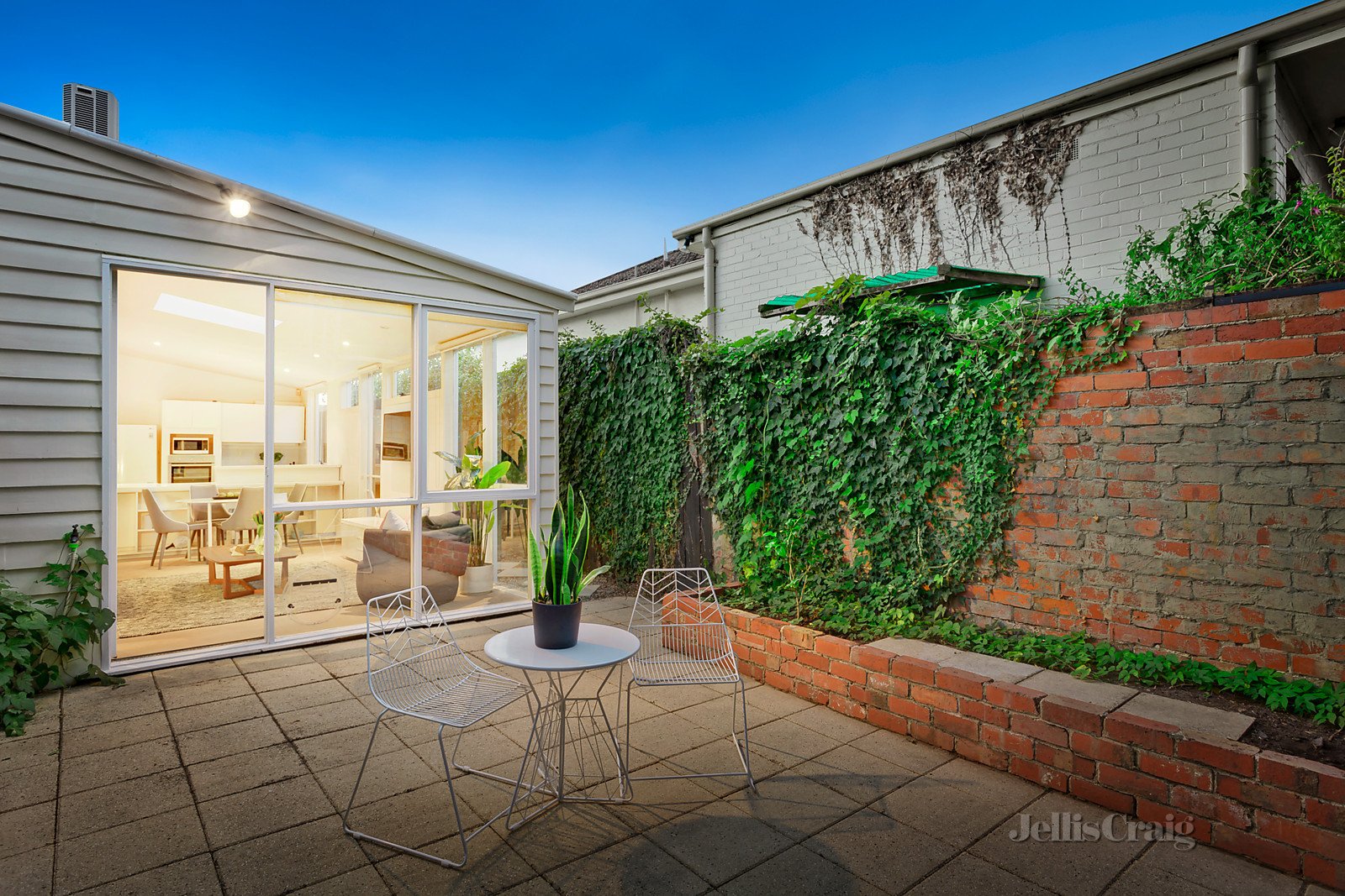 12 Baldwin Street, Armadale image 7
