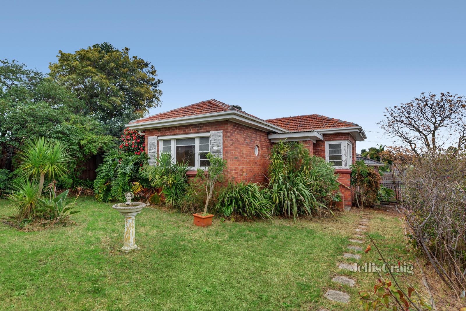 1/2 Balmoral Avenue, Bentleigh image 2