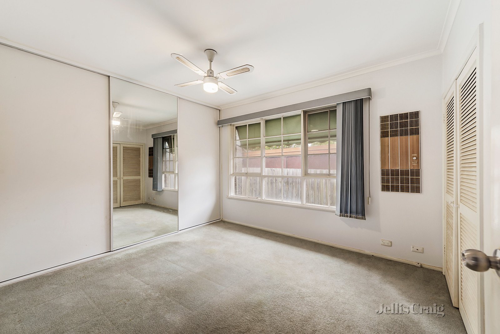 12 Balmoral Court, Burwood East image 4